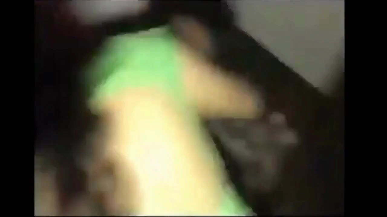 green saree bhabhi enjoy