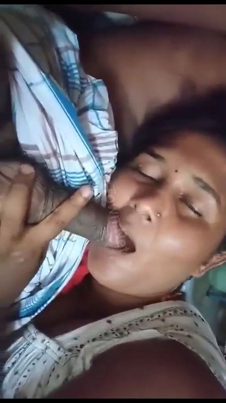 Homely Tamil Wife Sucking Husband Dick