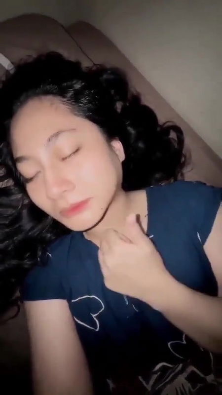 Cute face chubby college extremely gorgeous girl getting wild at home exposes her sexy big titties and wet juicypussyP14