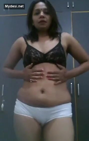 shobhana bhabhi in sareee