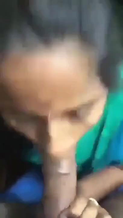 kamwali bai ne lund chusi