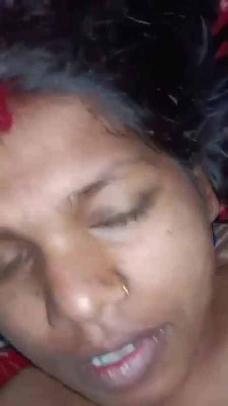 chut mein ungli krke choda