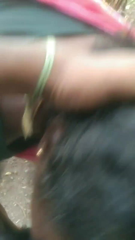 randi ke sath khule mein chudai