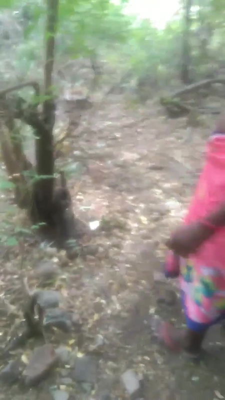 randi ke sath khule mein chudai