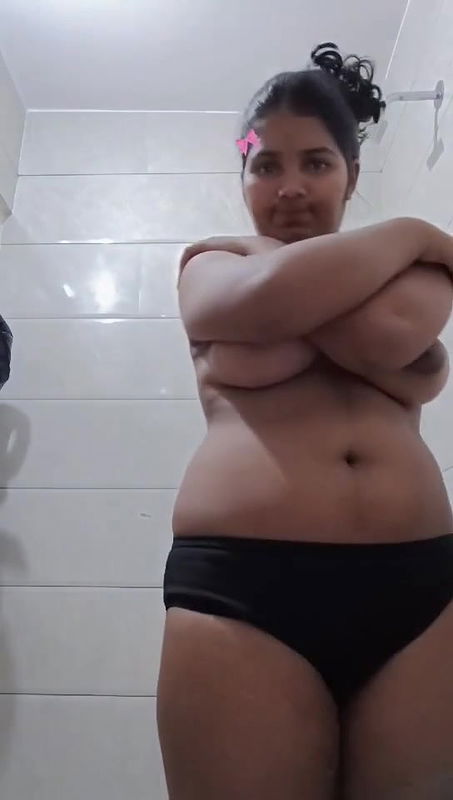 Vidhi Cute Young Chubby Gujrati Girl Showing Boobs