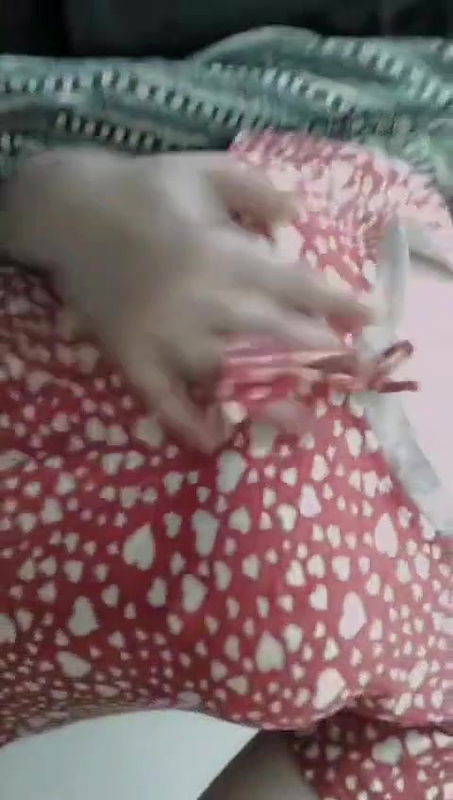 beautiful indian girlfriend showing her big boobs and pussy