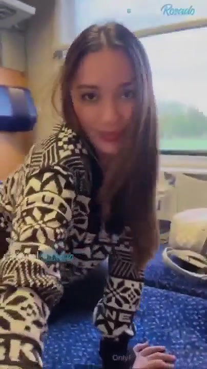 Big Ass Girl Sucking Dick Hard Fucking Moaning Inside Running Car