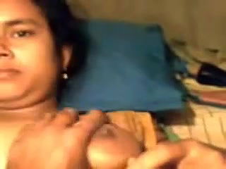 Leaked House Wife In Silk Saree Undressed And Fucked By Her Husband