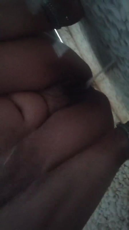 nude girl peeing video