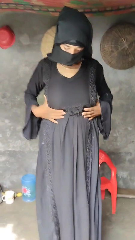 burkha girl nude show