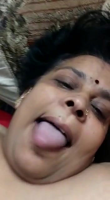 Naughty busty mature aunty showing her big boobs