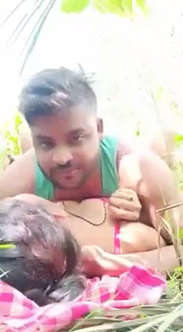Bangladeshi couple outdoor sex video online