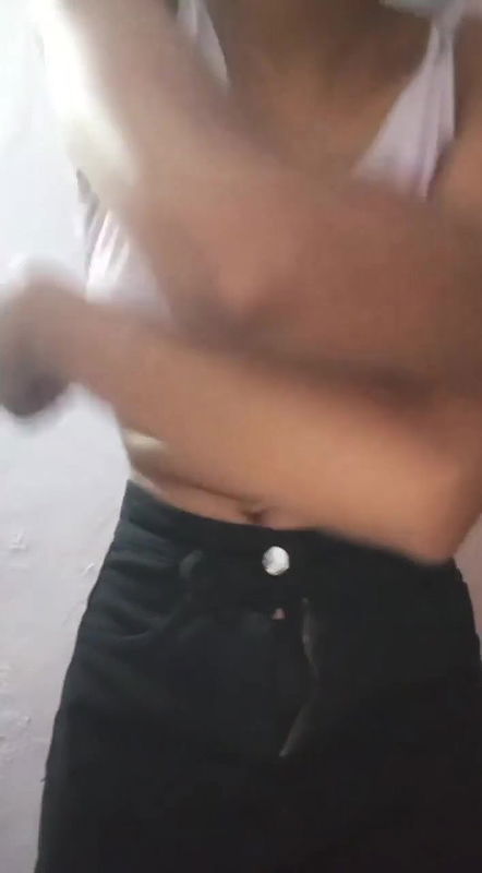 Horny Desi Girl with Perfect Figure Teasing Random Strangers on Reddit with Her Beautiful Curvy Body