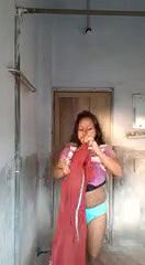 desi girl pissing