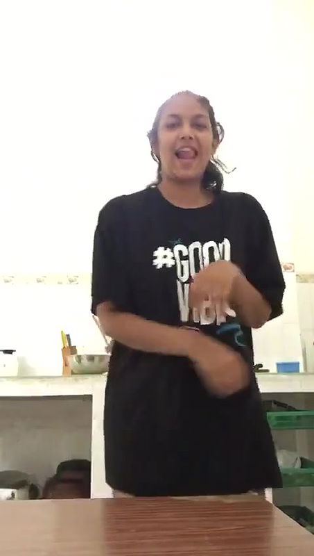 Cute Sri Lankan News Reporter Nude Pics Stripping  Naked Cooking Video