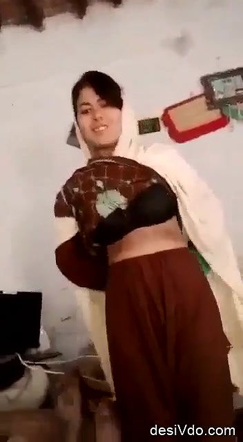 Jhume jo Pathaan Call Girl