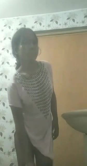 Horny Gf Showing Teasing Fingering Squirting