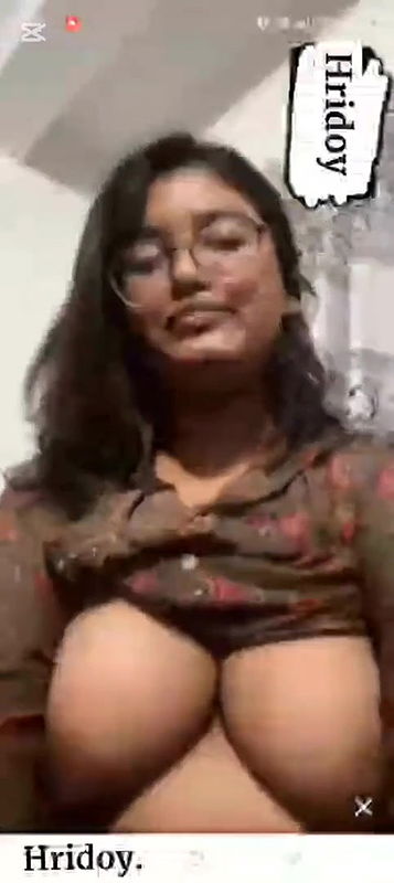 Chasmish Bigbooby Girl Showing Boobs Pussy