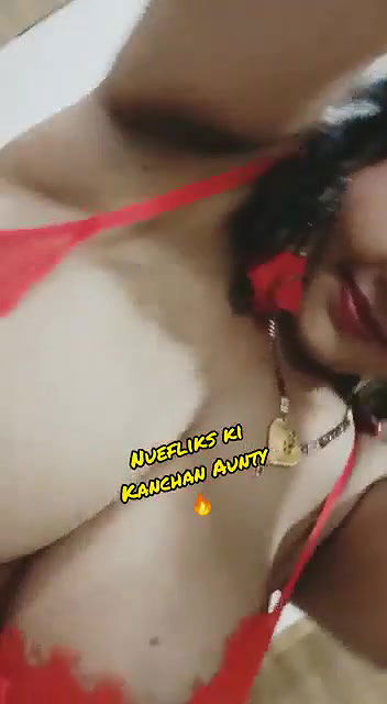 Super busty Indian wife displaying her naughtiness