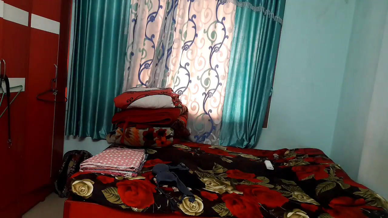 Cutie changing, hidden cam