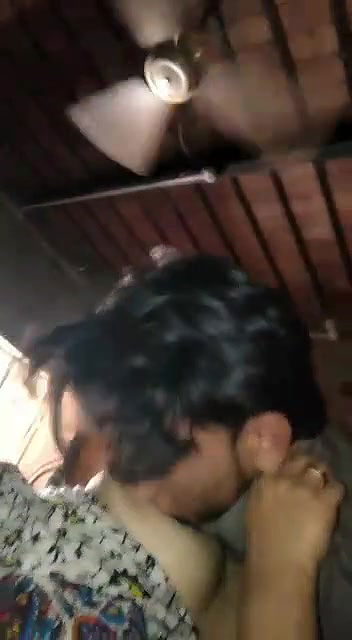 kiss krte hue chudai