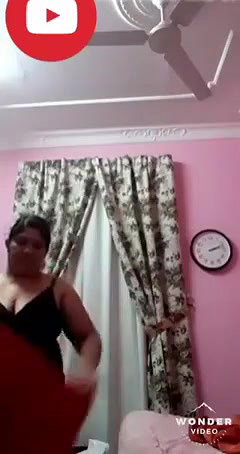 Desi Punjabi Bigboob Bhabi Showing