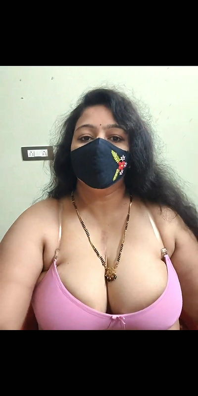 Neelu hoty with bra