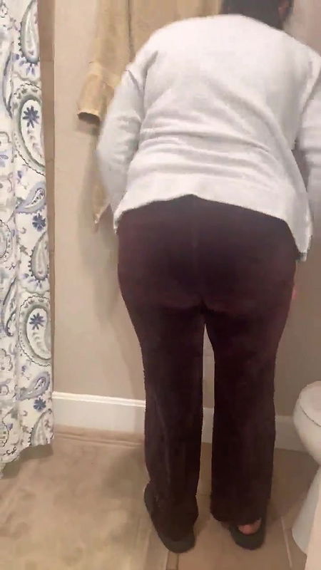 Desi nri beautiful wife exposed showing her big tits juicy pussy and fucking hard P2