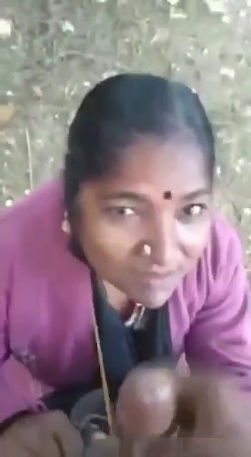 Affair Tamil Aunty Giving Blowjob To Her Man Out Door With Tamil Conversation