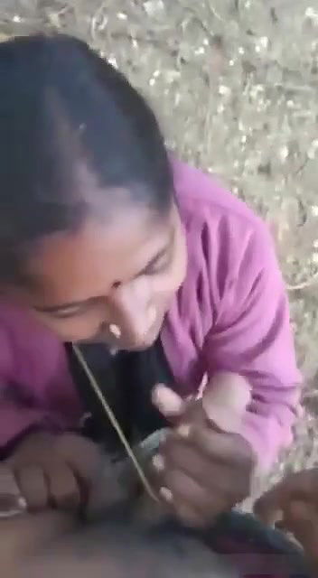 Affair Tamil Aunty Giving Blowjob To Her Man Out Door With Tamil Conversation
