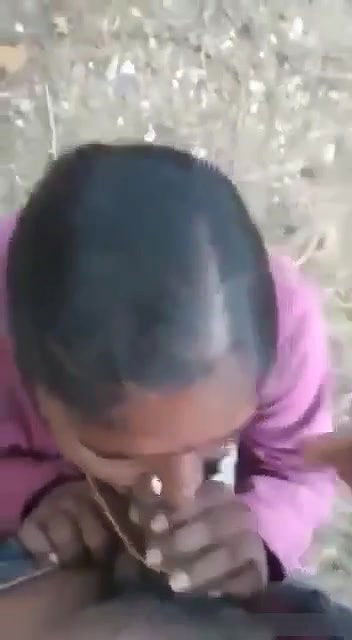 Affair Tamil Aunty Giving Blowjob To Her Man Out Door With Tamil Conversation