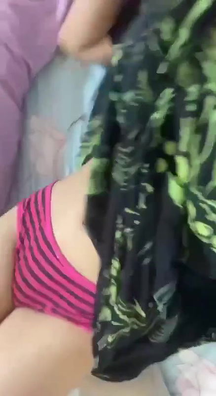 boobs showing cute girl