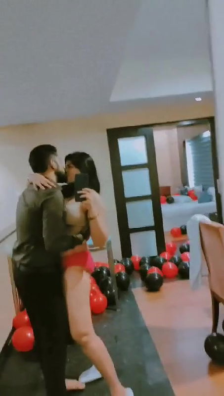 chubby girl romance with lover