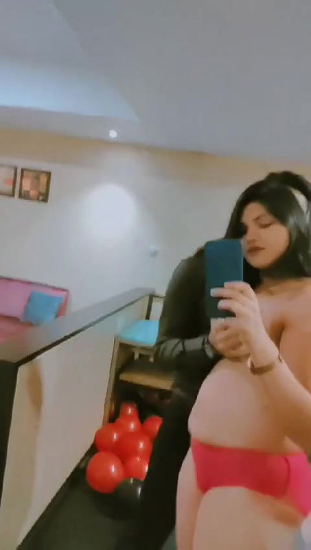 chubby girl romance with lover