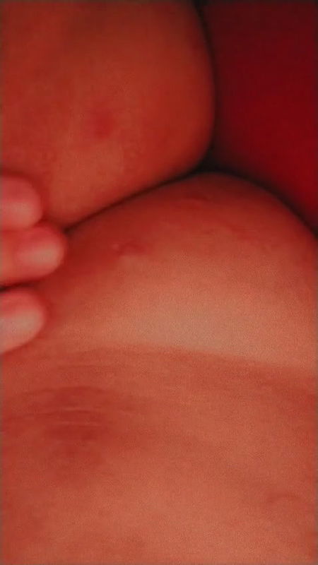 chubby orange pussy show