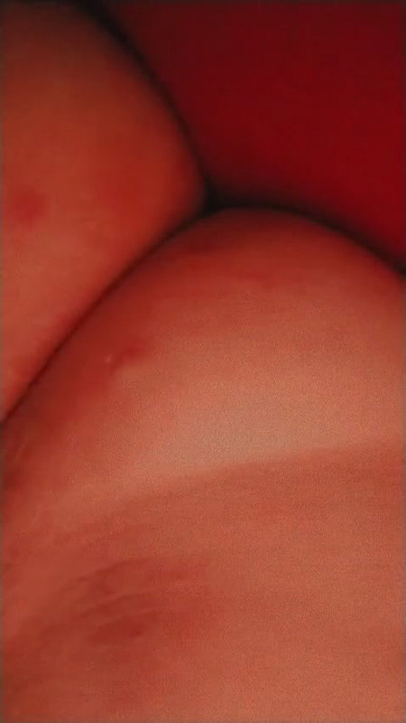 chubby orange pussy show