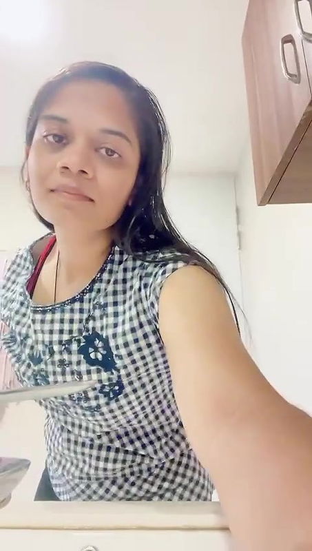 cute girl remove tshirt