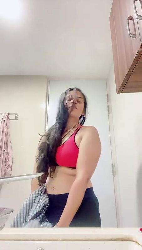 cute girl remove tshirt