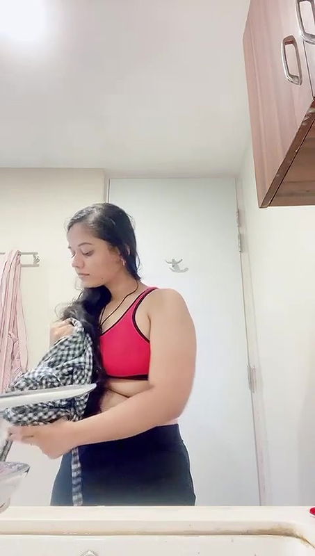 cute girl remove tshirt