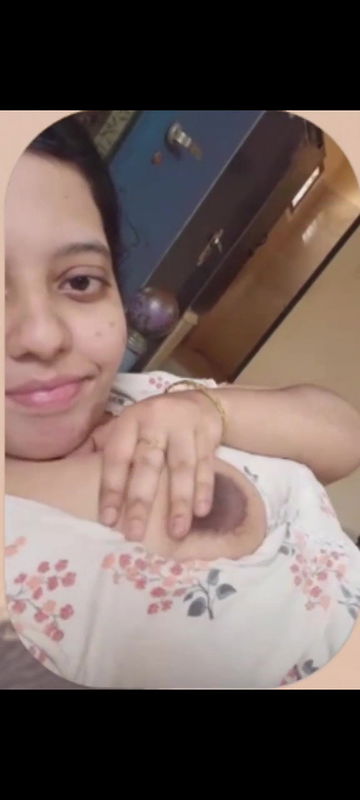Tamil Wife Najima Showing Brown Nipple To Lover