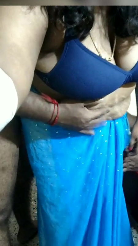 Blue saree aunty romance with two husbands