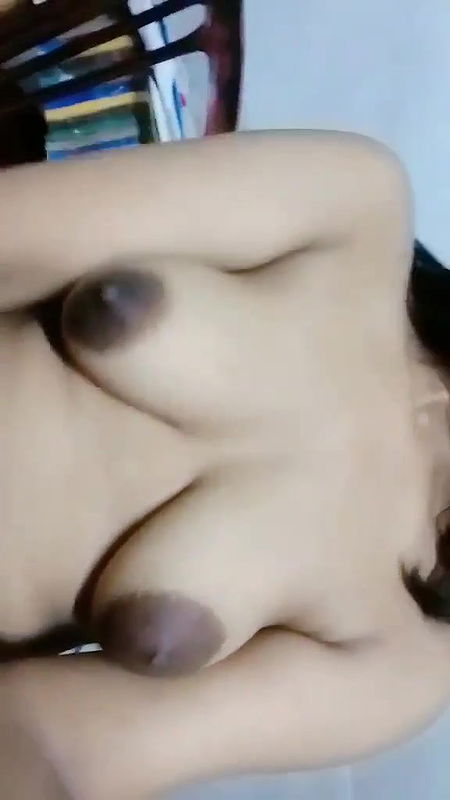 BEAUTIFUL CUTE YOUNG BANGLADESHI GF STRIPPING FINGERING IN BATHROOM