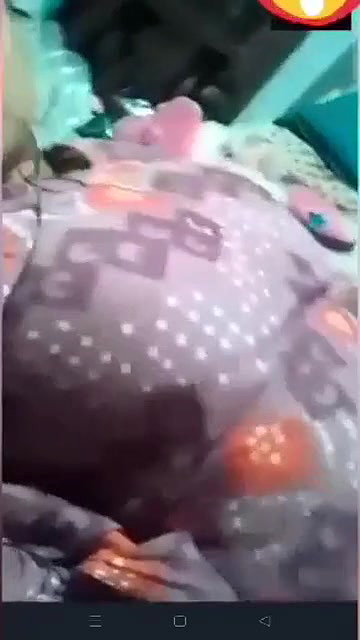 Desi Girl Shows  Pussy On Vc