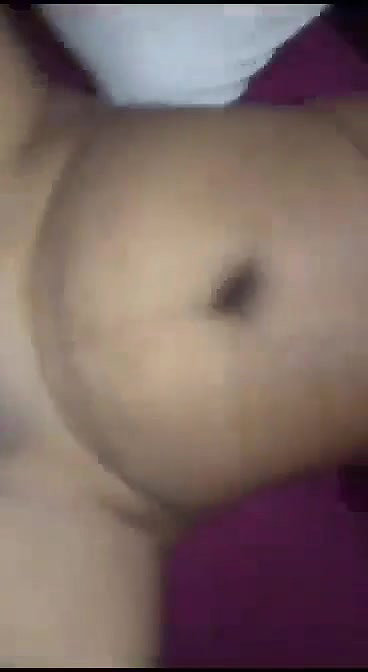 Desi Bhabhi Ke Chut Par Cream Laga Kar Jabarjast Chudai Ki