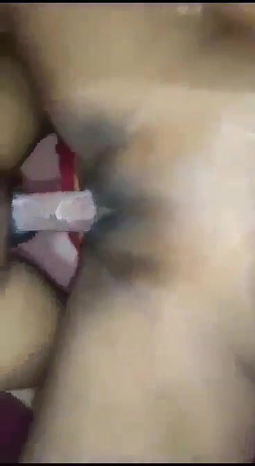 Desi Bhabhi Ke Chut Par Cream Laga Kar Jabarjast Chudai Ki