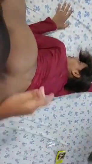 Desi girlfriend Ko Lund Chusa Chusa Kar Uski Kaali Chut Mari