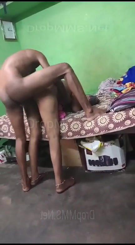 Indian Bhabhi Ko Adhi Raat Me Ghodi Bana Kar Jabarjast Pela