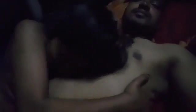 Indian Saali Ko Dost Ke Room Par Le Jakar Maze Se Chudai Kiya