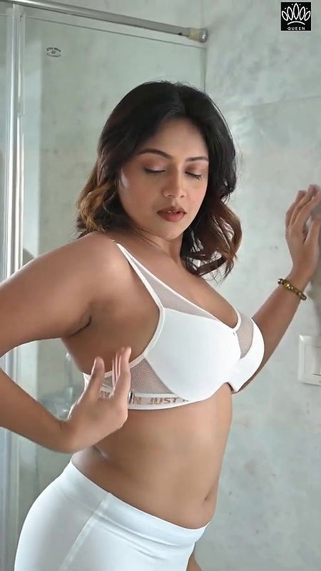 Pure Summer in White