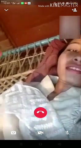 vc mein ladki ne chut dikhayi